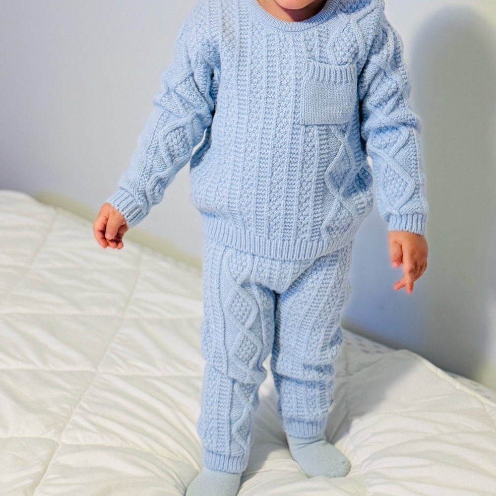 Caramelo Kids BOYS BLUE CABLE KNIT TROUSER SET for 2-3 years baby. From England🩵